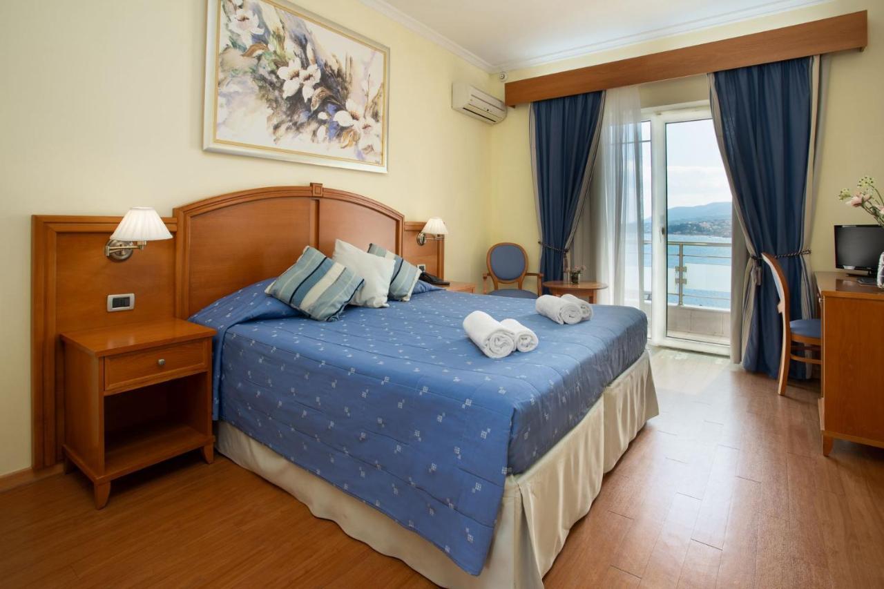 Blue Sea Hotel Митилини Экстерьер фото