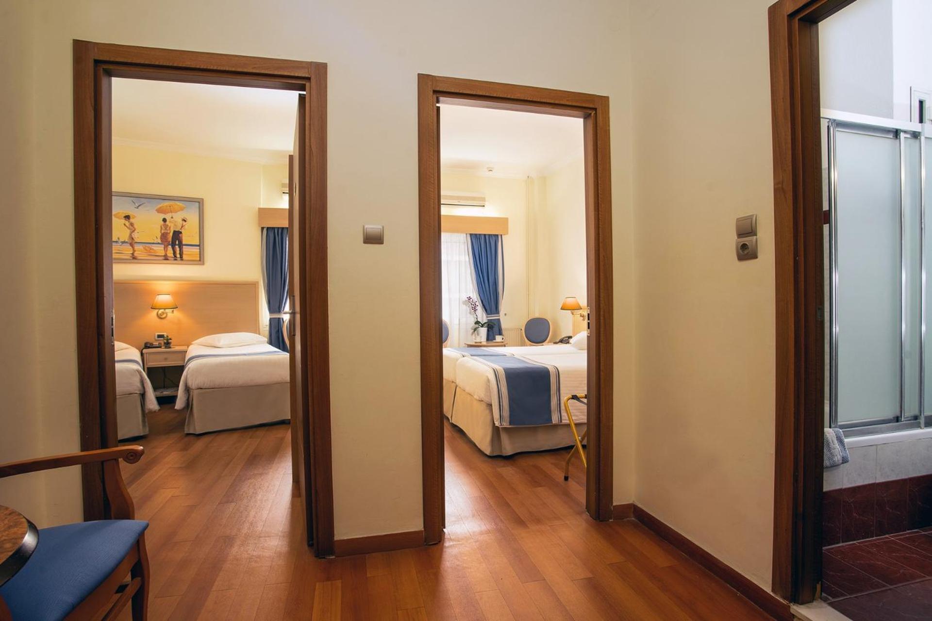 Blue Sea Hotel Митилини Экстерьер фото